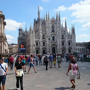 Appartement Flat In Duomo, Milan