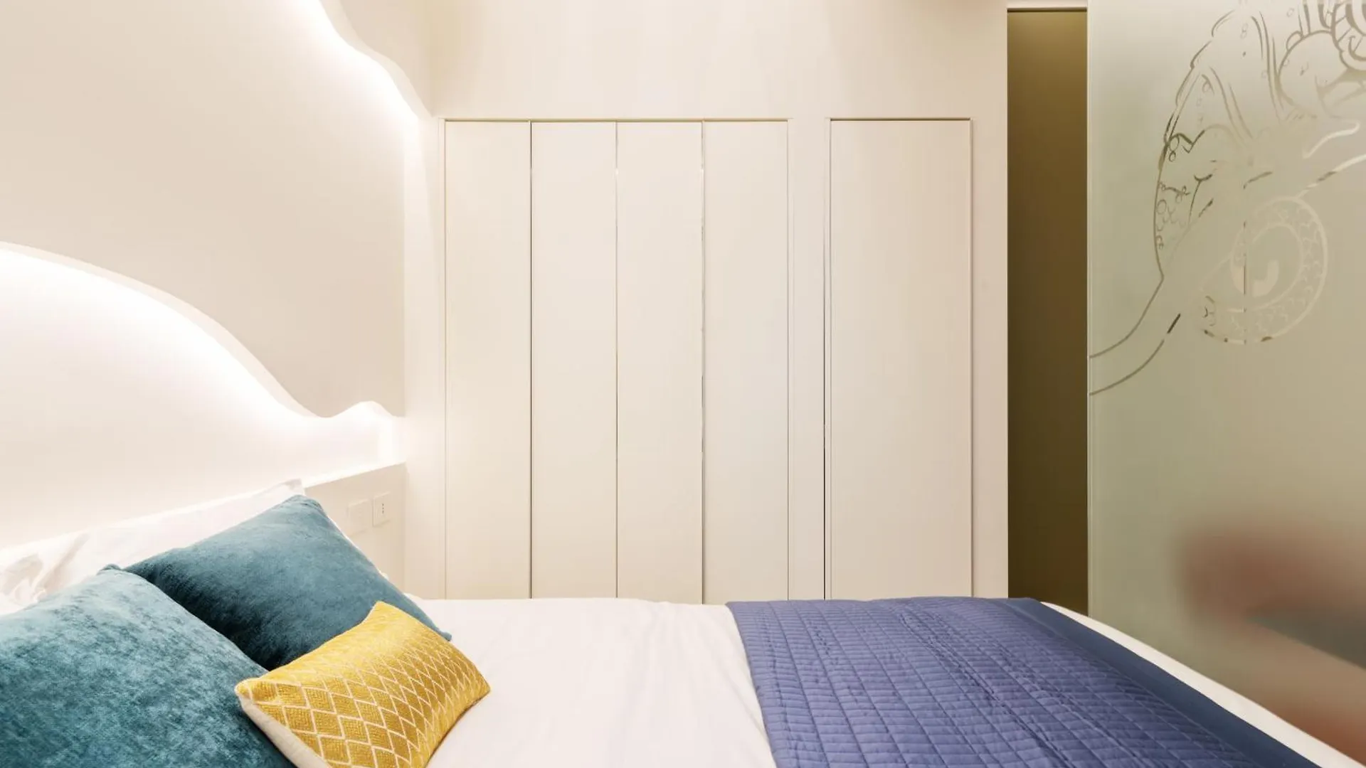 Apartment Esclusivo Monolocale Nel Cuore Del Design E Moda Milan Italy